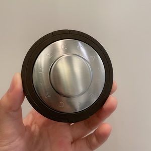 Sold🥳 BECCA Shimmering Skin Perfector highligh